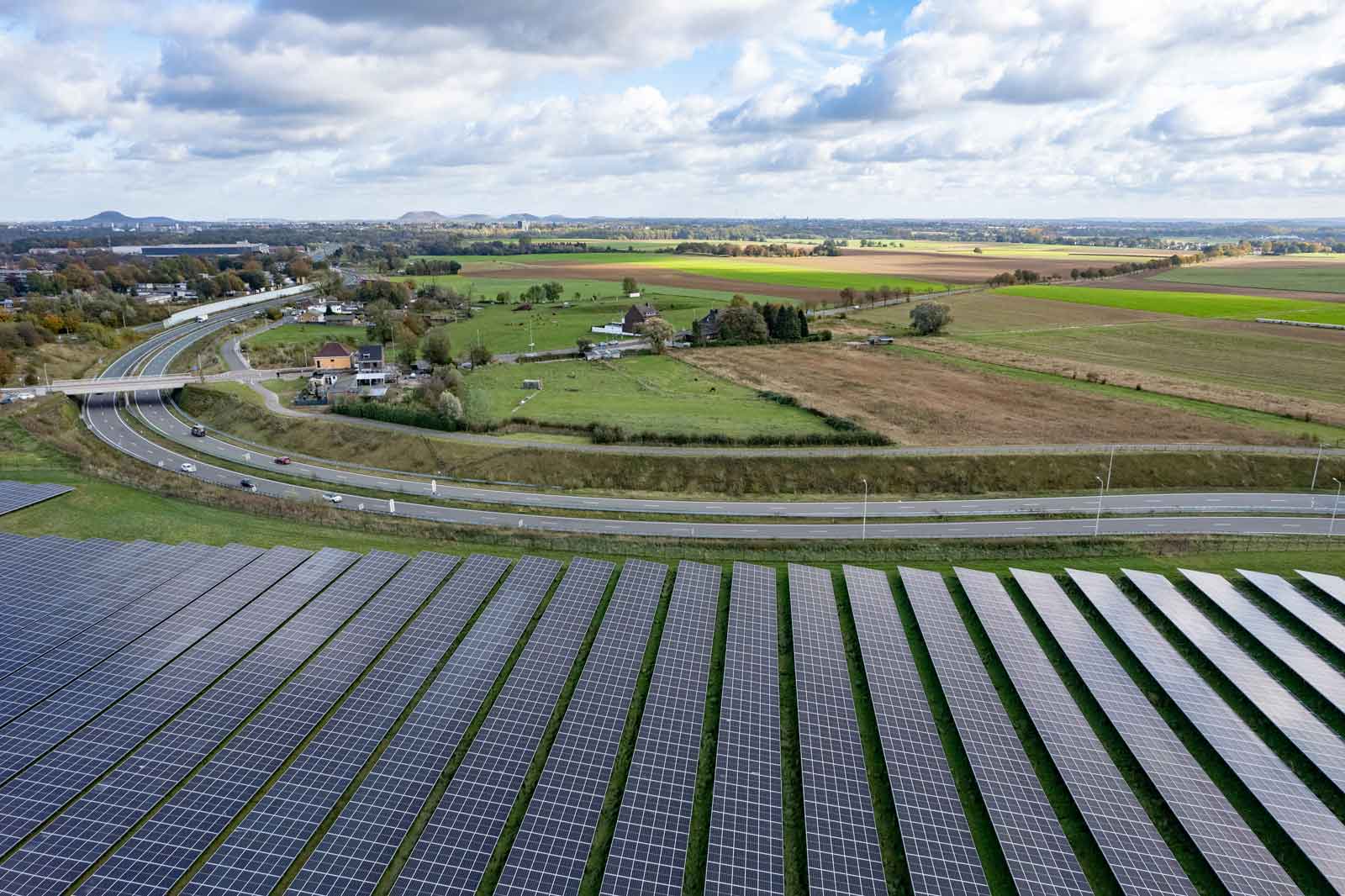 A solar park from above | Discover renewables at RWE
